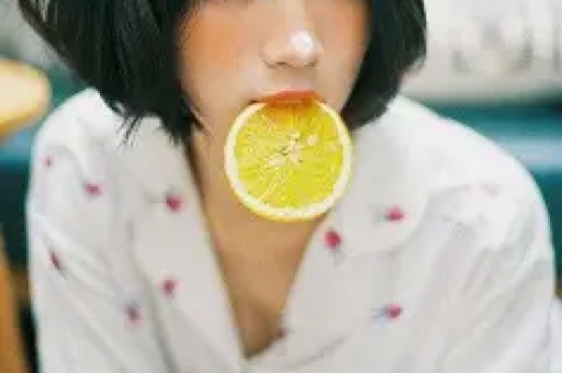 陪睡陪玩只是冰山一角！知名港星又曝大瓜55岁还有人想潜规则她