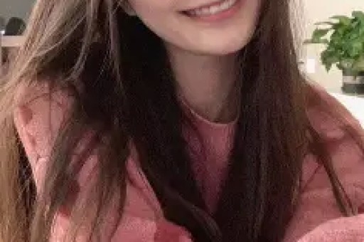 78岁秦祥林现状：前妻是谢贤初恋定居美国成富商谢贤去世没来